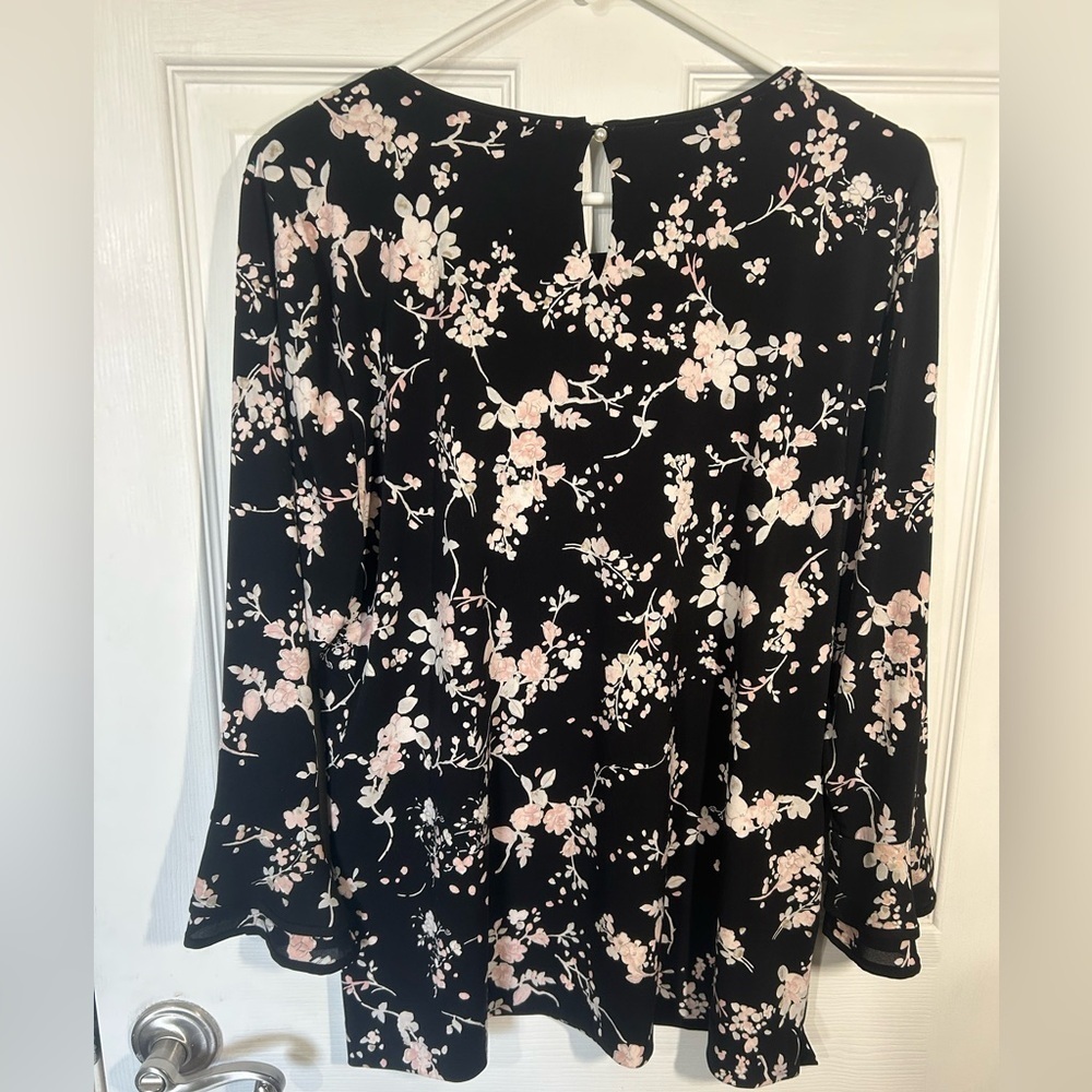 Karl Lagerfeld Floral Black Pink Women's Large Top Bell Sleeves - Picture 6 of 11